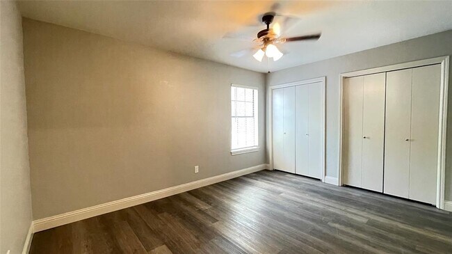 Building Photo - 3401 Dovecreek Dr
