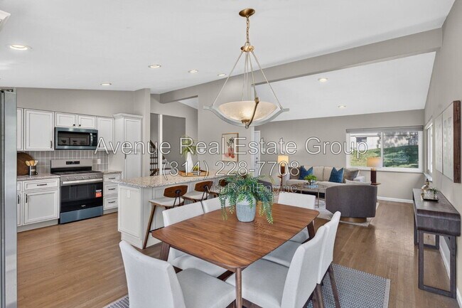 Building Photo - 6 The Knolls Ln