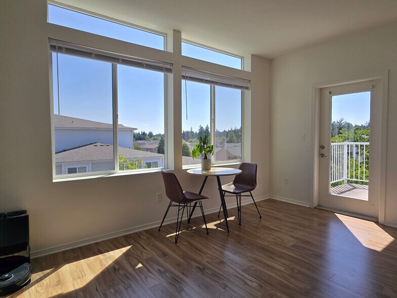 Building Photo - 14915 38th Dr SE
