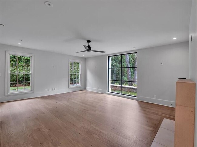 Building Photo - 3625 Tuxedo Rd NW