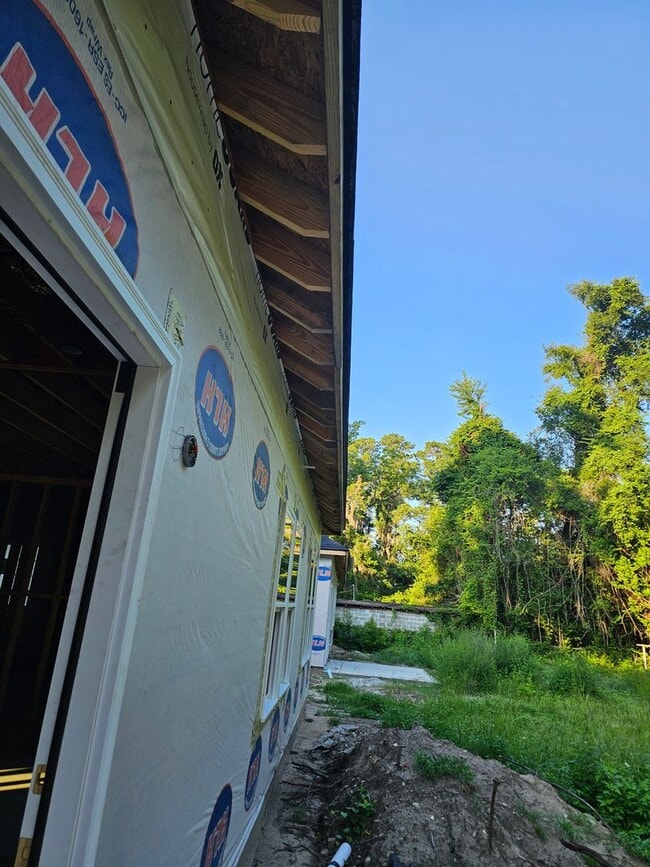 Building Photo - New Home