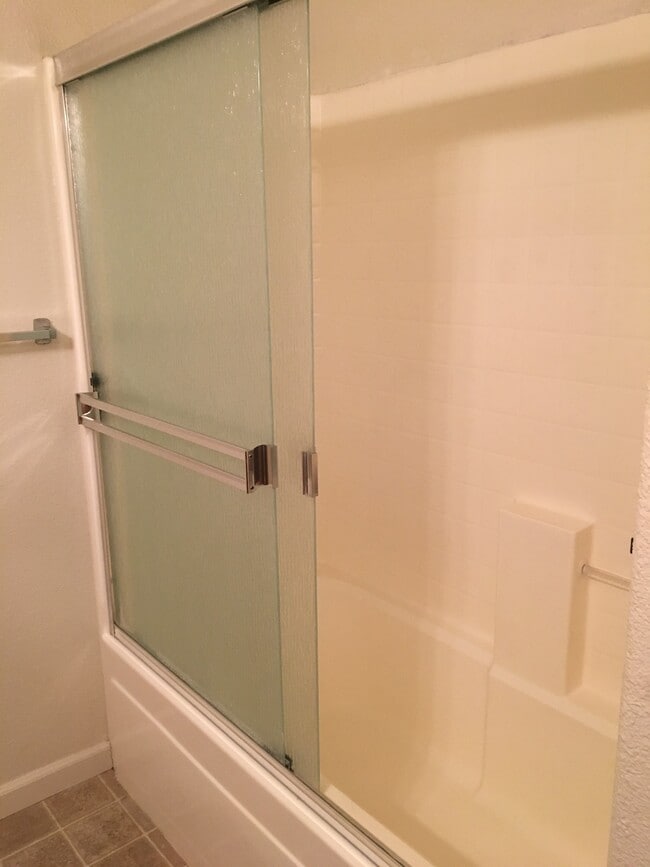 Building Photo - 35 Baltar Loop