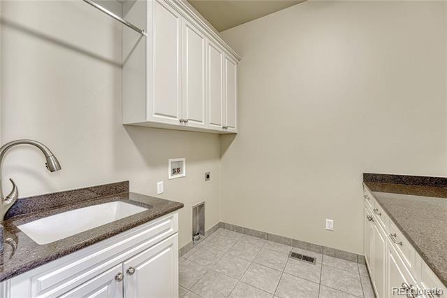 Building Photo - 1622 Ave Del Sol