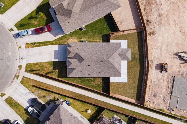 Building Photo - 17 Highland Ave