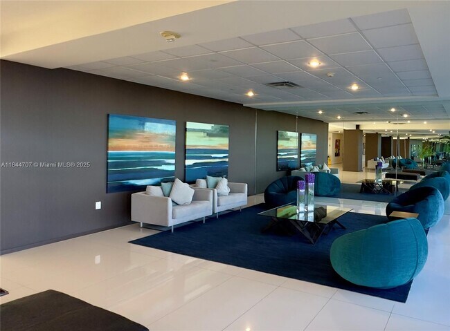 Building Photo - 5701 Collins Ave