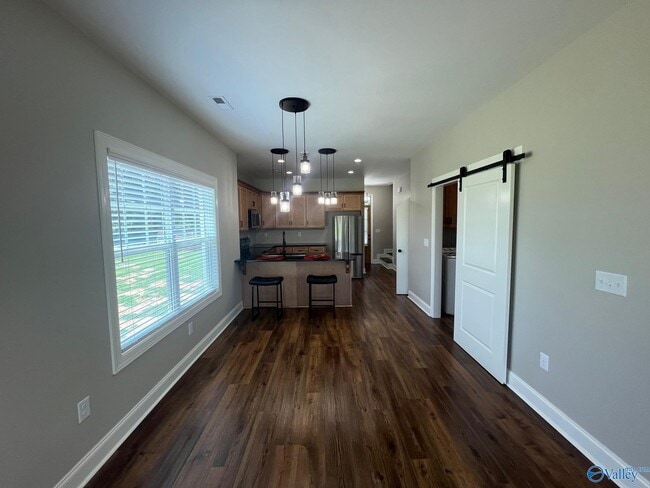 Building Photo - 102 Co Rd 469