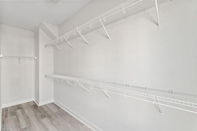Building Photo - 2259 Sanibel Ln