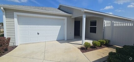Building Photo - Charming 2-Bed, 2-Bath Home in The Village...