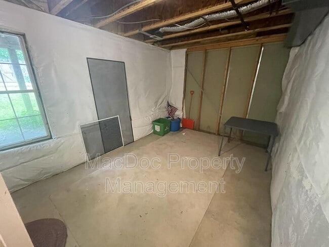 Building Photo - 11303 Kings Crest Ct