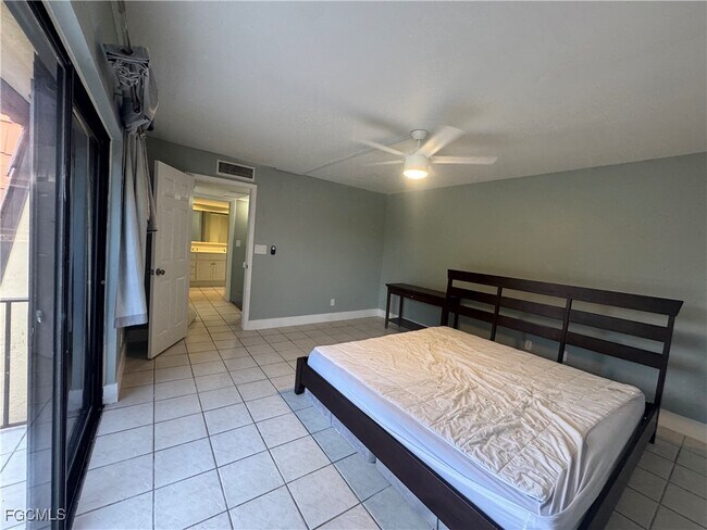 Building Photo - 1708 Park Meadows Dr