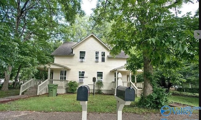 Primary Photo - 3507 Bradley St SW