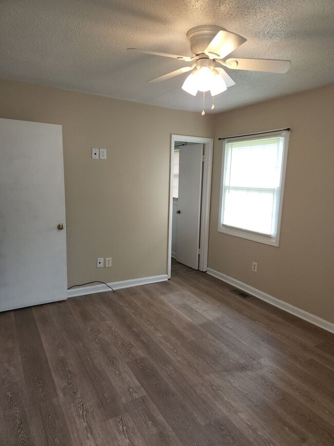 Building Photo - Hardee Acres