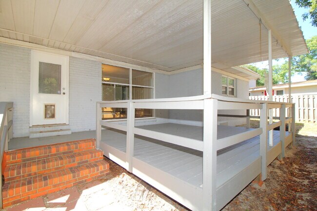 Building Photo - Northeast Pensacola Home- Entertainers Dream with Covered Deck & Fenced Backyard