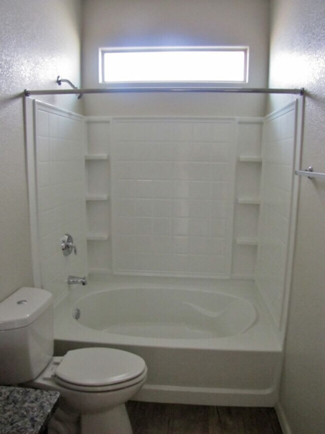 Building Photo - 3BR/2BA/2CG, 1423 sq.ft. rental in the Holiday subdivision, Sierra Vista, AZ