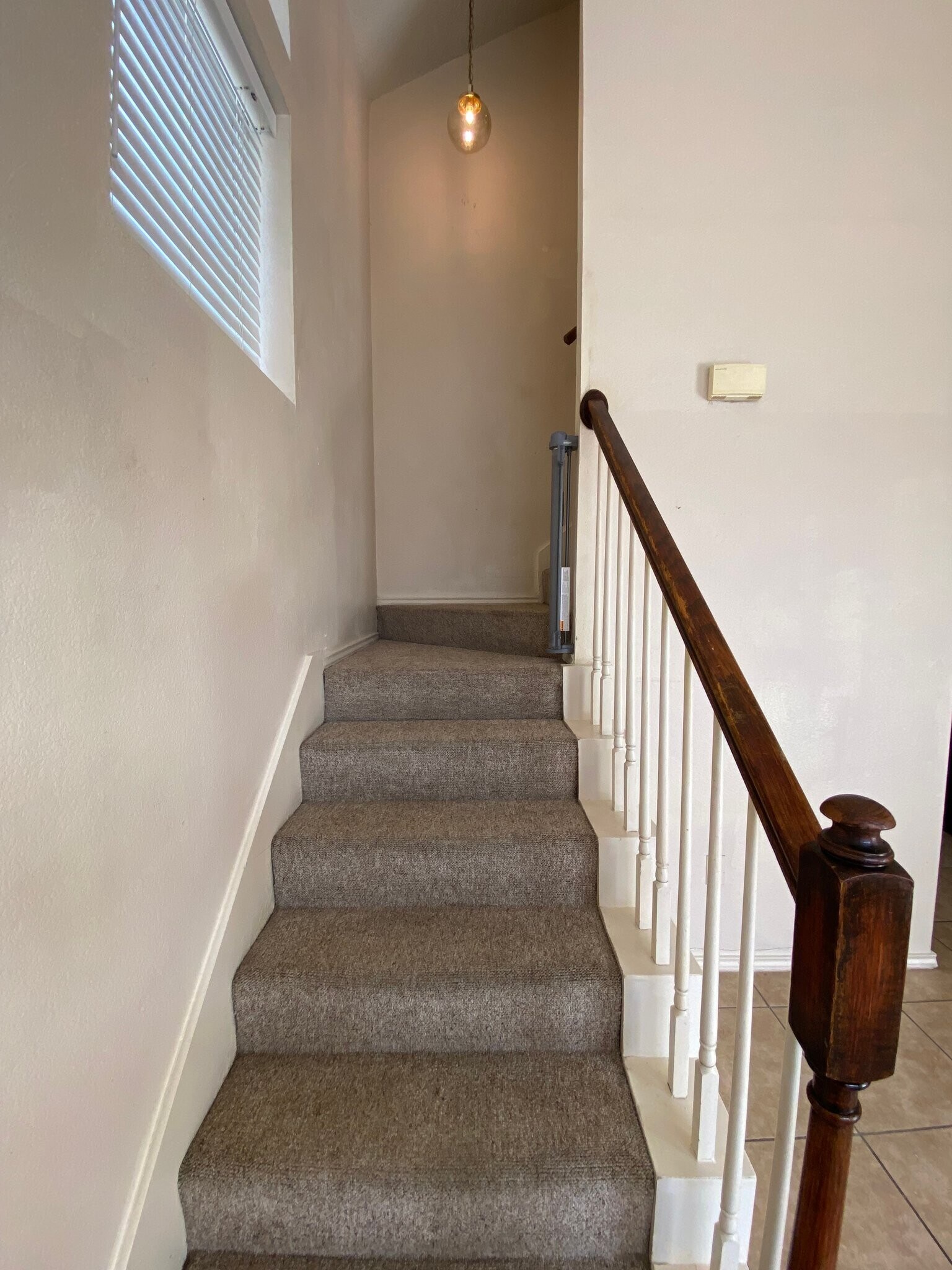 Building Photo - 805 Greenridge Dr