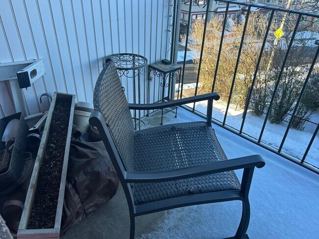 Building Photo - 2039 Commonwealth Ave