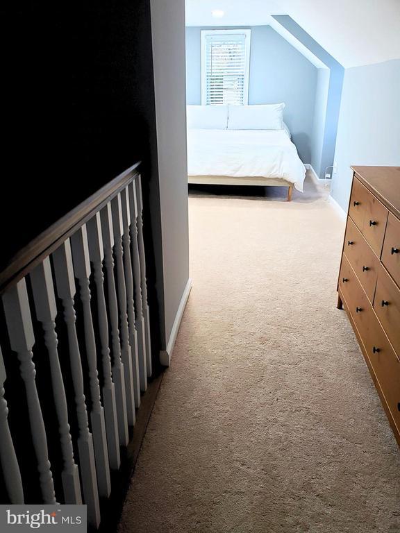 Building Photo - 200 Mohican Dr