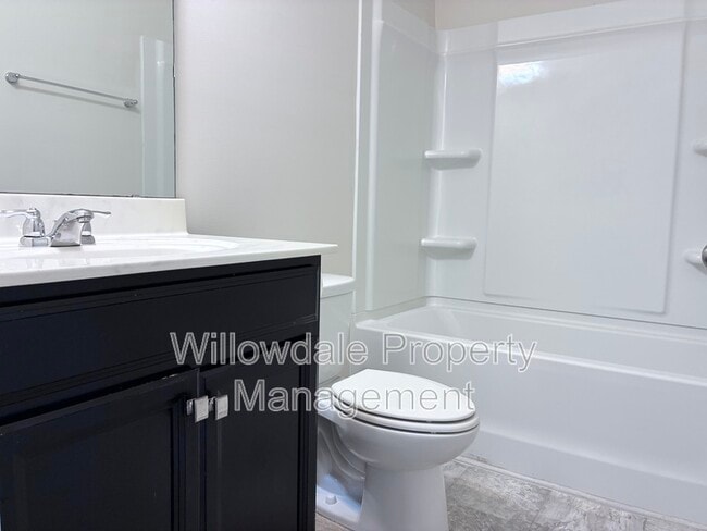 Building Photo - 229 Willow Grove Ln