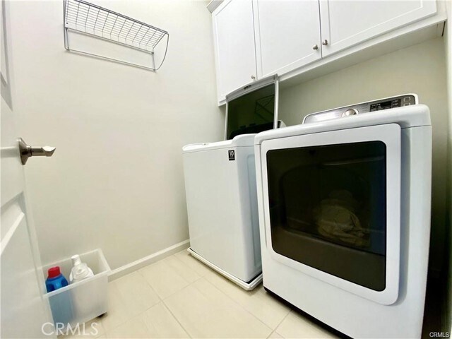 Building Photo - 62 Emerald Clover
