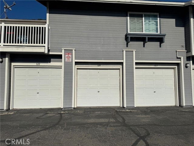 Building Photo - 1784 Shady Oaks Ct