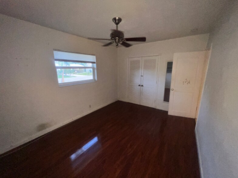 Building Photo - 3651 NE 14th Ave