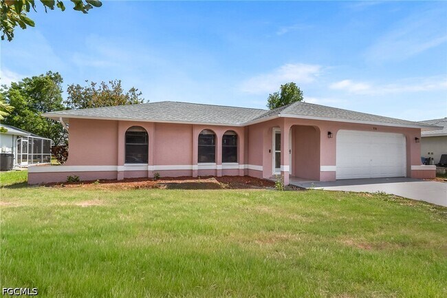 Building Photo - 930 SW 34th St