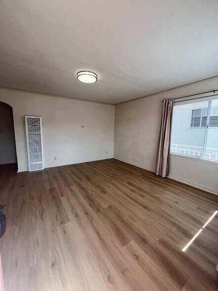 Living room - 715 Cass St