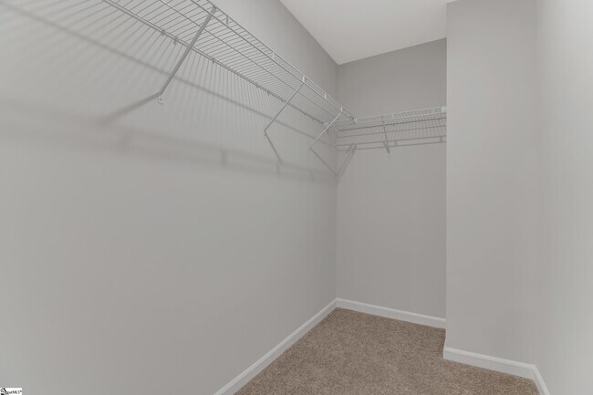 Building Photo - 3040 Willow Rd