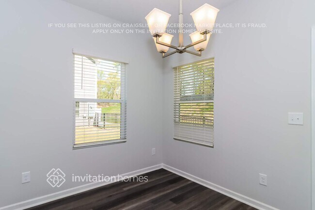 Building Photo - 730 Stewarts Crk Dr