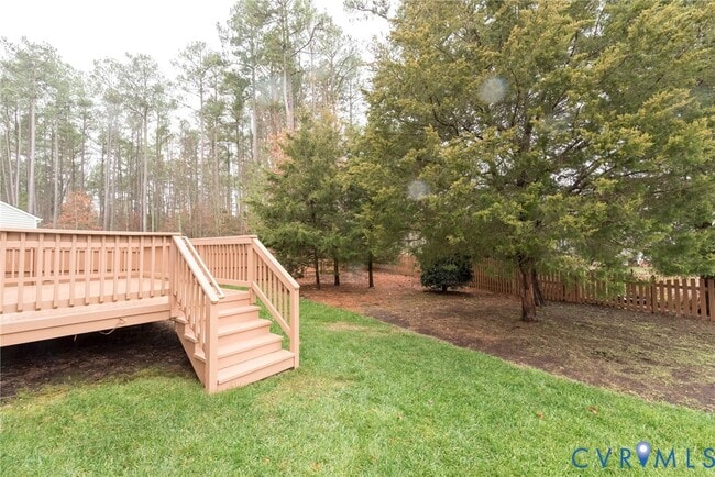 Building Photo - 11412 Pinedale Dr
