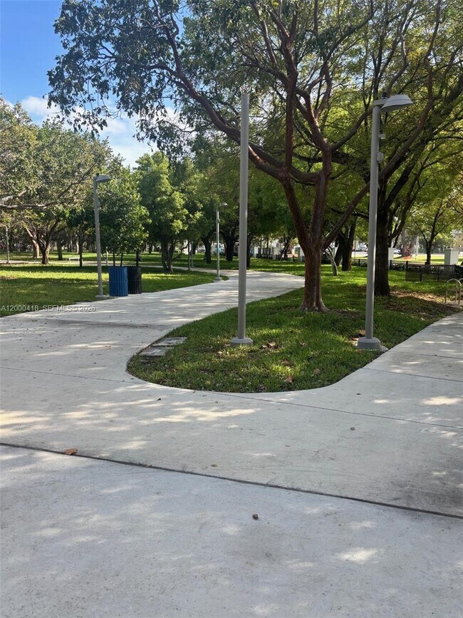 Building Photo - 301 86th St