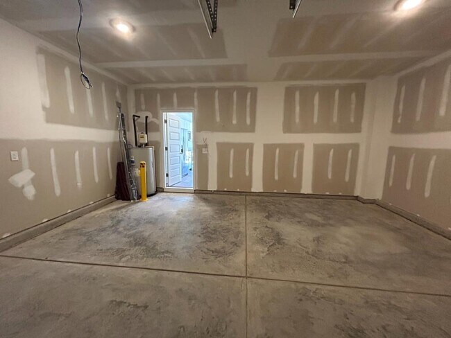 Building Photo - 762 Sturdy Root Pl