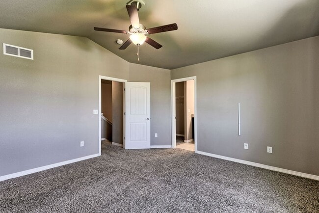 Building Photo - 1748 Ruddlesway Dr