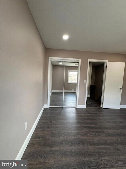 Building Photo - 53 N Post Rd