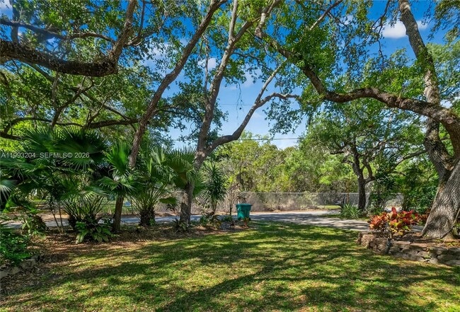 Building Photo - 6767 SW 154th St