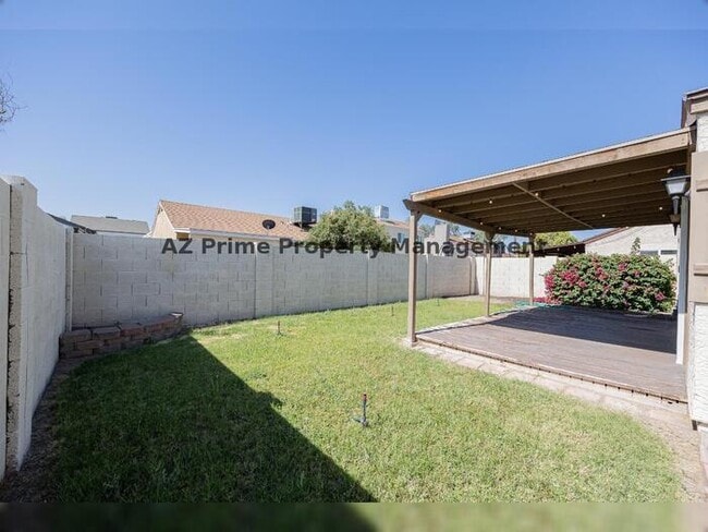 Building Photo - 6523 W Brown St