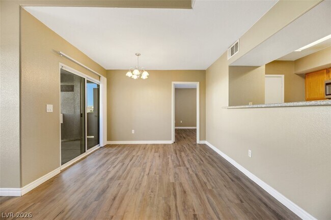 Building Photo - 7255 W Sunset Rd