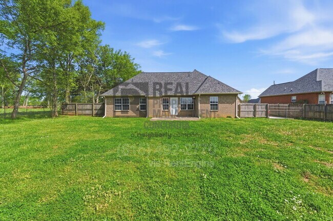 Building Photo - 1934 Mural Ln