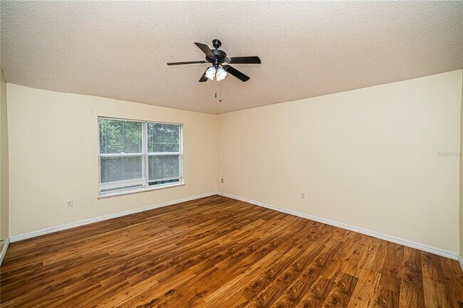 Building Photo - 3838 Stonefield Dr