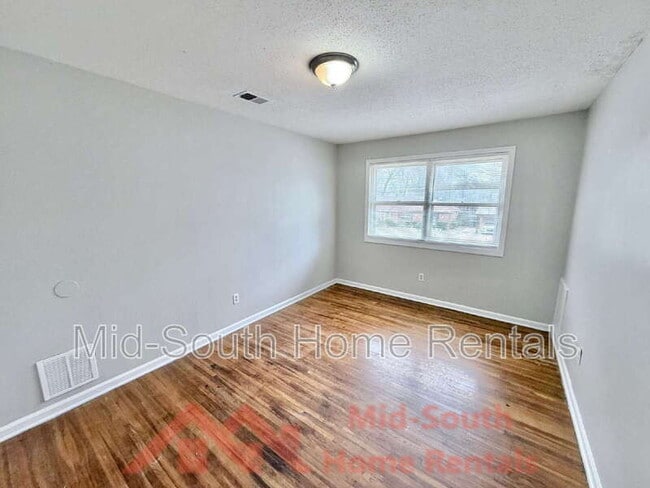 Building Photo - 4061 Navaho Ave