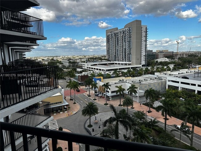 Building Photo - 5252 NW 85th Ave