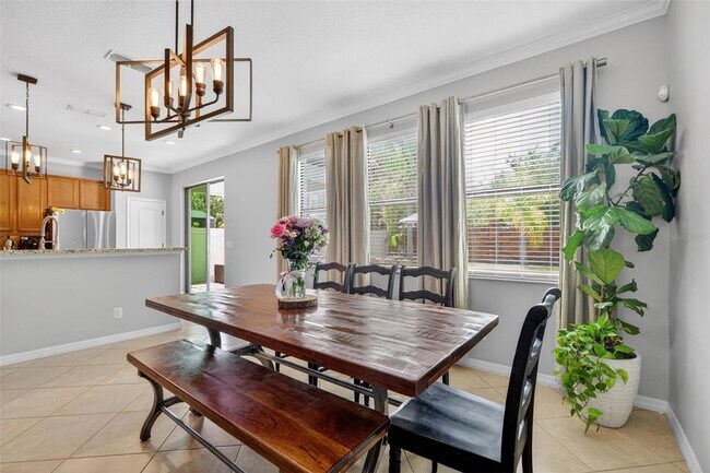 Building Photo - 1973 Fishtail Fern Way