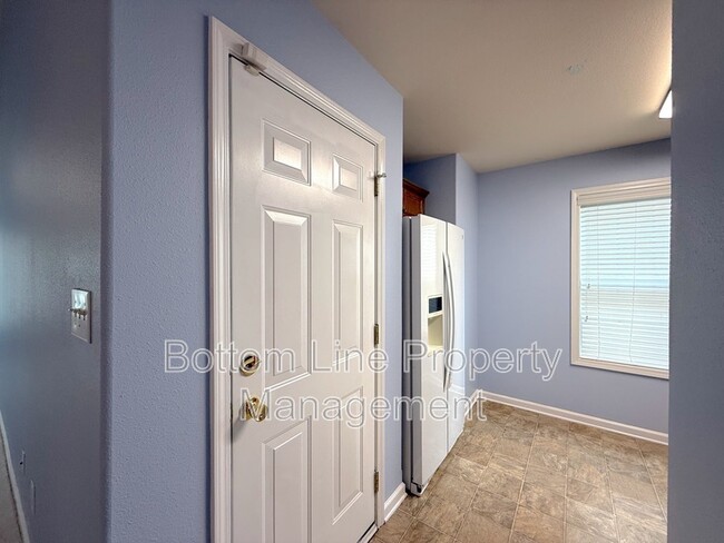 Building Photo - 3131 Ocalle Ln