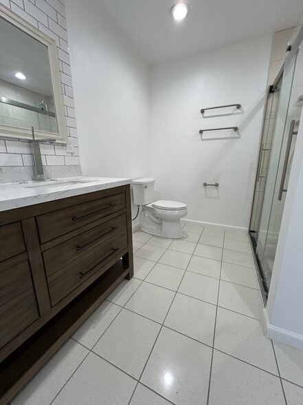 Building Photo - 110 Bison Ln