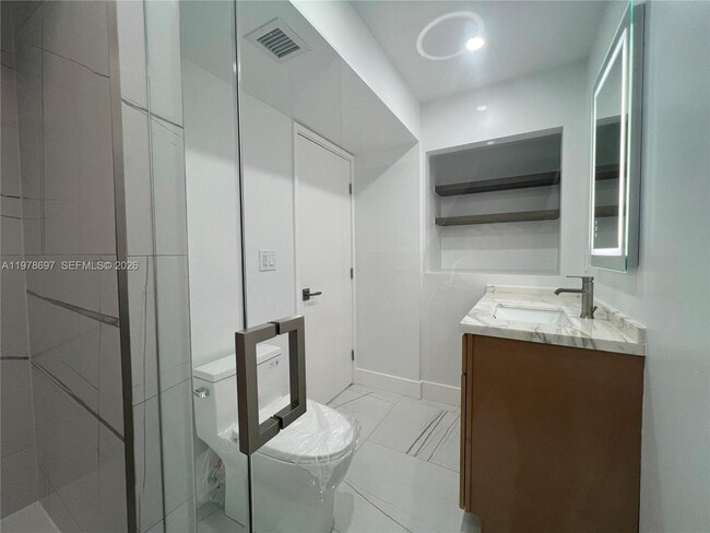 Building Photo - 6435 SW 116th Pl