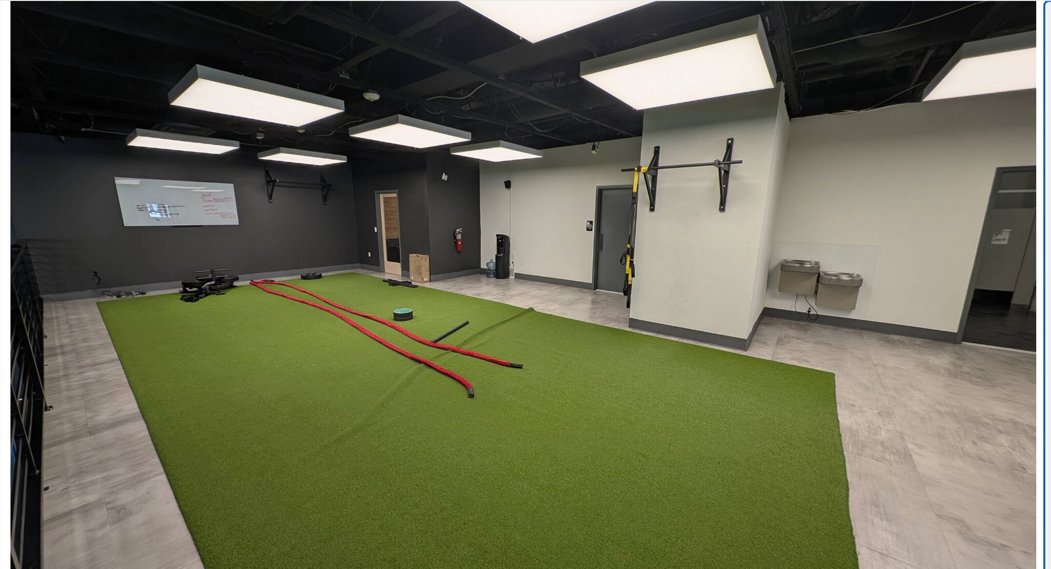 Building Photo - 1640 S State St