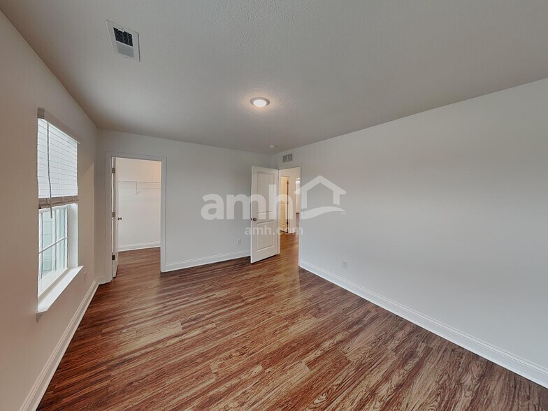 Building Photo - 8408 Northpoint Dr