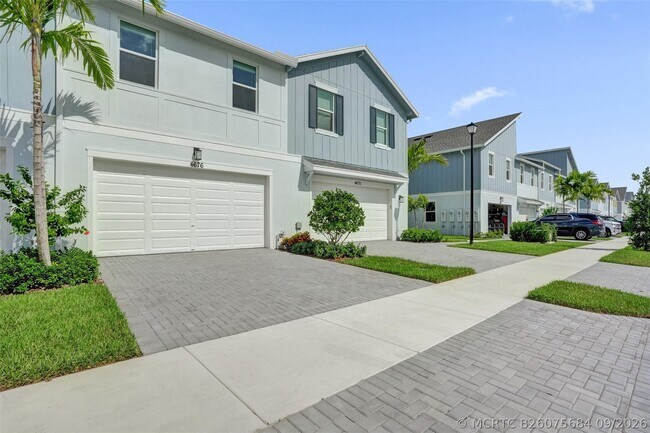 Building Photo - 4676 Longwood Lake Sq