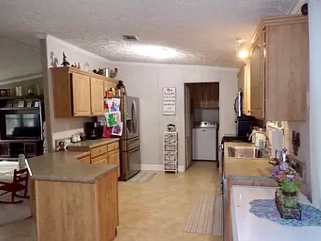 Building Photo - 11500 SW 92nd St