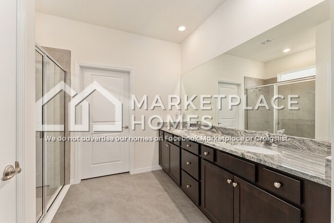 Building Photo - 4170 NW 48th Ter Rd